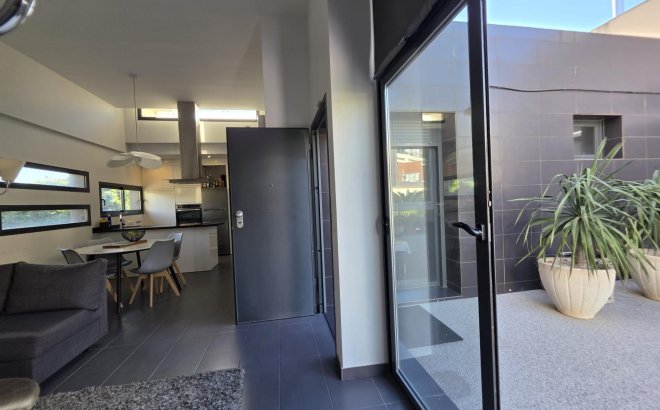 Revente - Villa -
Orihuela Costa - Villamartín