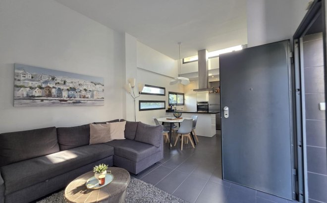 Revente - Villa -
Orihuela Costa - Villamartín