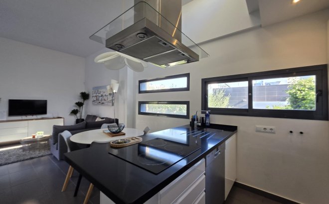 Revente - Villa -
Orihuela Costa - Villamartín