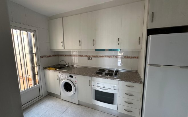 Herverkoop - Bungalow -
Torrevieja