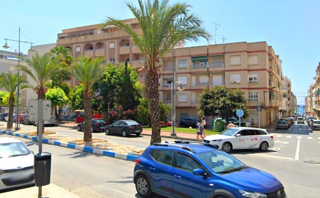 Resale - Penthouse -
Torrevieja - Playa del Cura