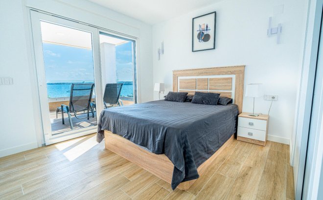 Resale - Apartment -
Torrevieja - Punta Prima