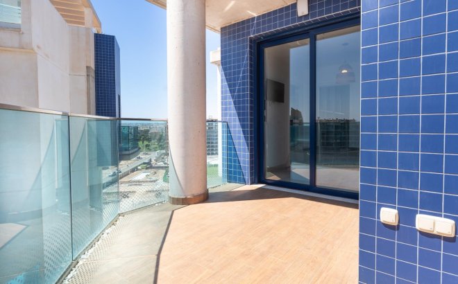 Revente - Penthouse -
Torrevieja - Punta Prima