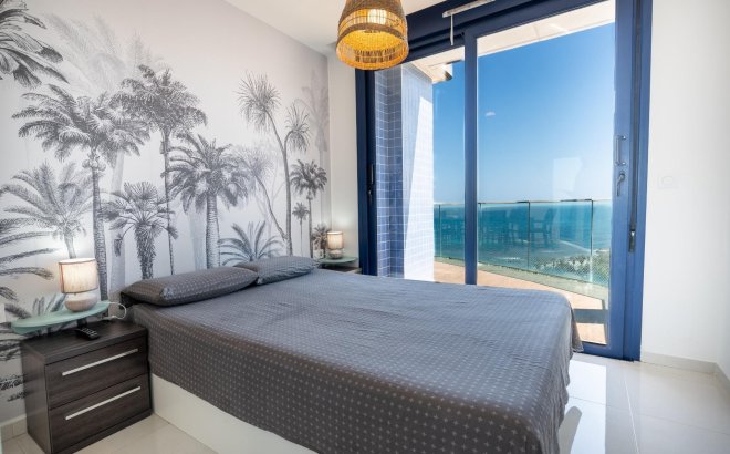 Revente - Penthouse -
Torrevieja - Punta Prima