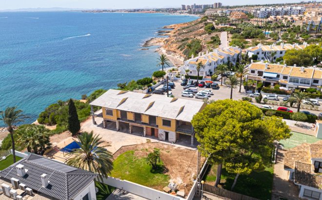 Revente - Villa -
Cabo Roig