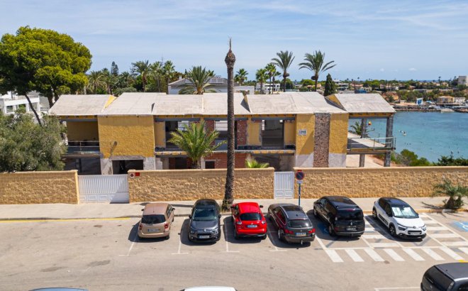 Revente - Villa -
Cabo Roig