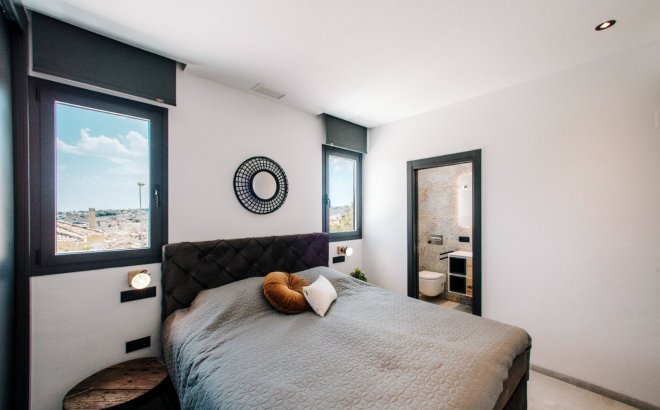 New Build - Top Floor Bungalow -
Rojales - La Marquesa Golf