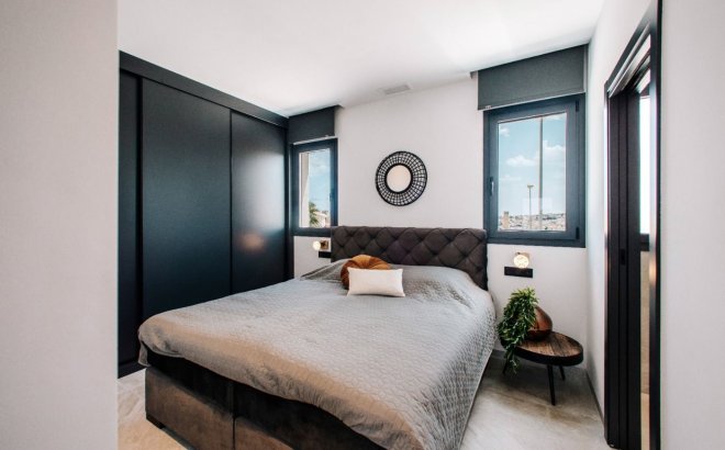 New Build - Top Floor Bungalow -
Rojales - La Marquesa Golf