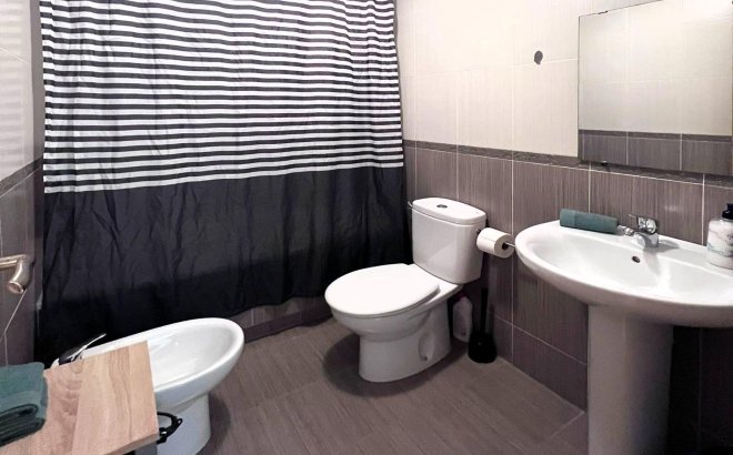 Resale - Apartment -
Torrevieja - Playa de los Locos