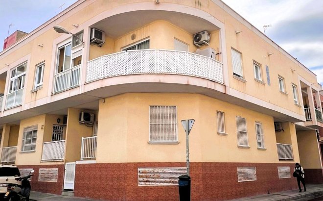 Resale - Apartment -
Torrevieja - Playa de los Locos