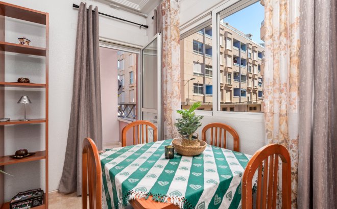 Resale - Apartment -
Torrevieja - PARQUE DE LAS NACIONES