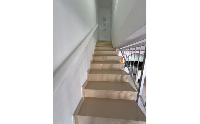 Herverkoop - Penthouse -
Playa Flamenca - Costa Blanca