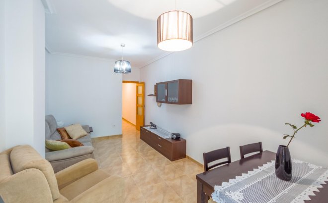 Resale - Apartment -
Torrevieja - Acequion