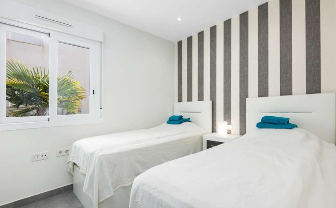 Herverkoop - Bungalow -
Torrevieja - Costa Blanca