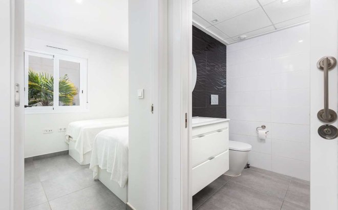 Herverkoop - Bungalow -
Torrevieja - Costa Blanca