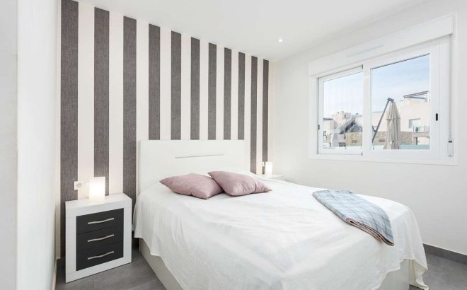 Herverkoop - Bungalow -
Torrevieja - Costa Blanca