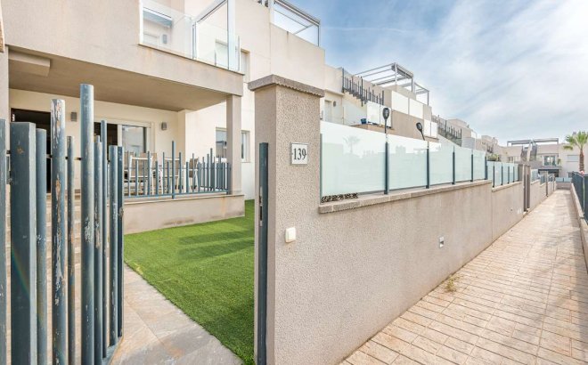 Herverkoop - Bungalow -
Torrevieja - Costa Blanca