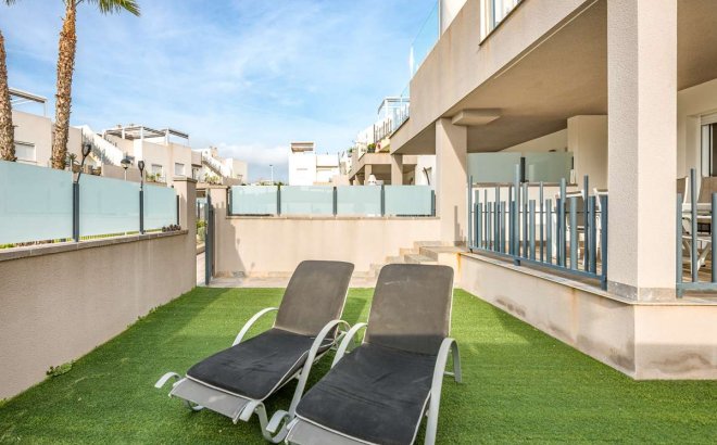 Herverkoop - Bungalow -
Torrevieja - Costa Blanca