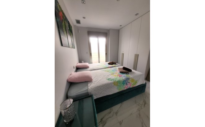 Resale - Villa -
Orihuela Costa - Costa Blanca