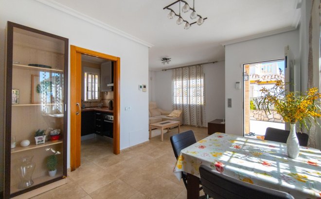 Herverkoop - Villa -
Torrevieja - La Mata