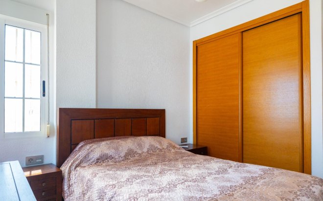 Herverkoop - Villa -
Torrevieja - La Mata