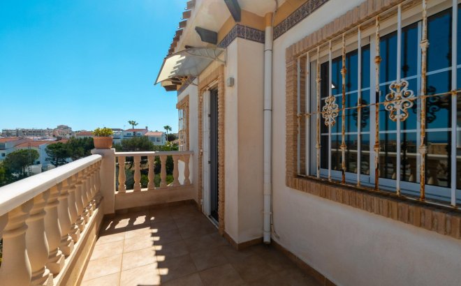 Herverkoop - Villa -
Torrevieja - La Mata