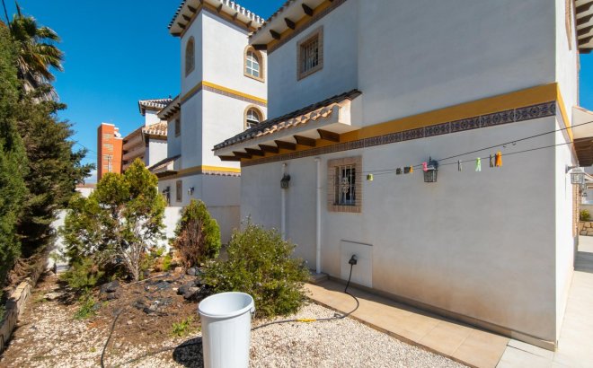 Herverkoop - Villa -
Torrevieja - La Mata