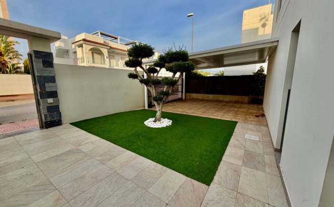 Resale - Villa -
Rojales - Cuidad Quesada