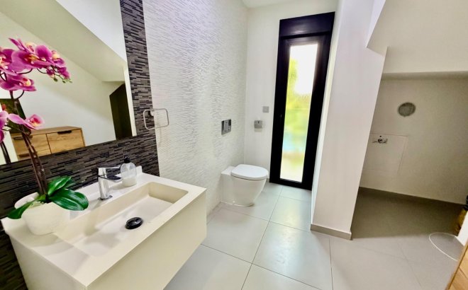 Resale - Villa -
Rojales - Cuidad Quesada