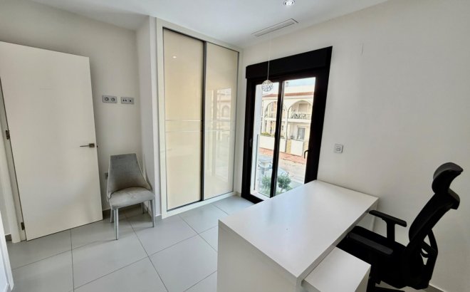 Resale - Villa -
Rojales - Cuidad Quesada