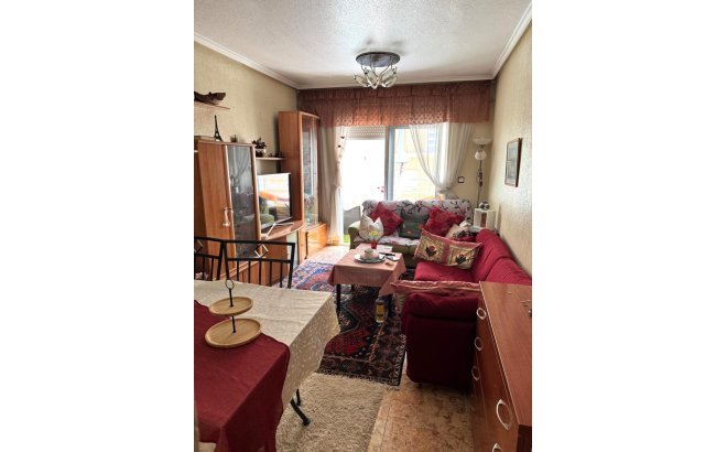 Resale - Apartment -
Torrevieja - Centro
