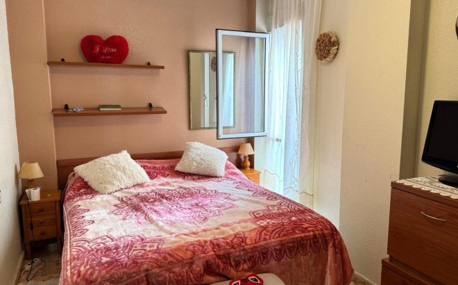 Resale - Apartment -
Torrevieja - Centro