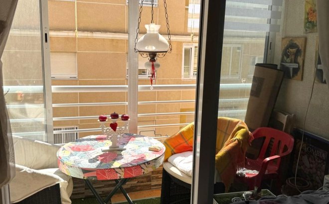 Resale - Apartment -
Torrevieja - Centro