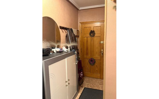 Resale - Apartment -
Torrevieja - Centro