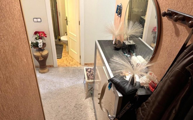 Resale - Apartment -
Torrevieja - Centro