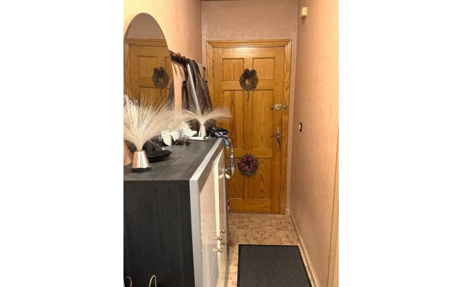 Resale - Apartment -
Torrevieja - Centro