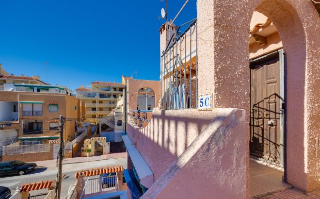 Resale - Bungalow -
Torrevieja - La Mata