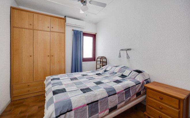 Resale - Bungalow -
Torrevieja - La Mata
