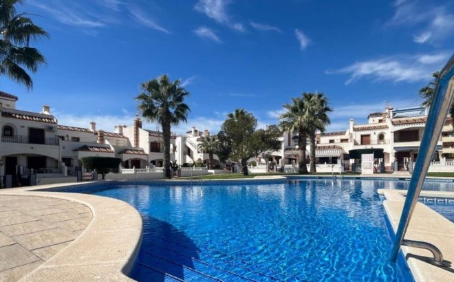 Herverkoop - Appartement -
Playa Flamenca - Costa Blanca