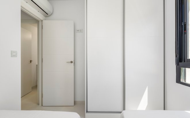 Herverkoop - Appartement -
San Miguel de Salinas - Inland