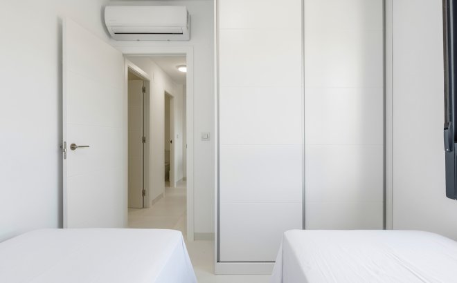 Herverkoop - Appartement -
San Miguel de Salinas - Inland