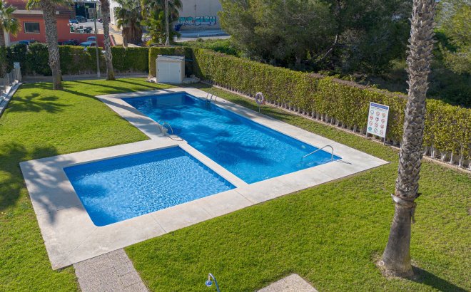 Revente - Appartement -
Orihuela Costa - Costa Blanca