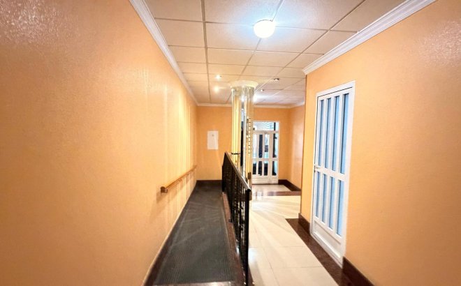 Revente - Penthouse -
Torrevieja - Acequion