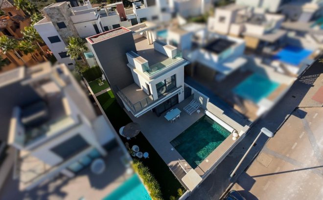 Resale - Villa -
San Miguel de Salinas - Bellavista