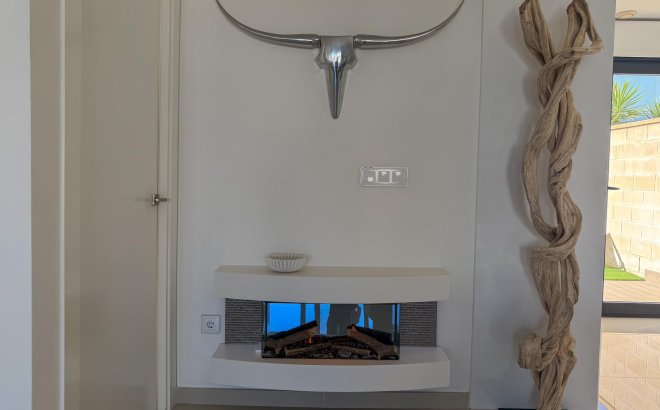 Resale - Villa -
San Miguel de Salinas - Bellavista