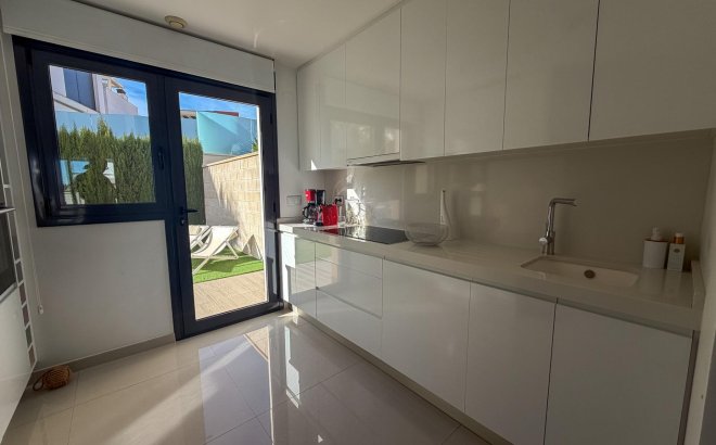 Resale - Villa -
San Miguel de Salinas - Bellavista