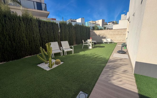 Resale - Villa -
San Miguel de Salinas - Bellavista