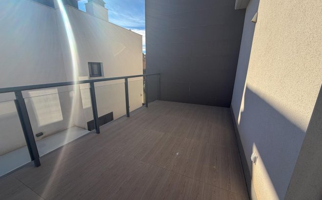 Resale - Villa -
San Miguel de Salinas - Bellavista