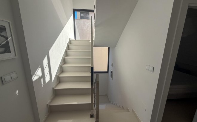 Resale - Villa -
San Miguel de Salinas - Bellavista