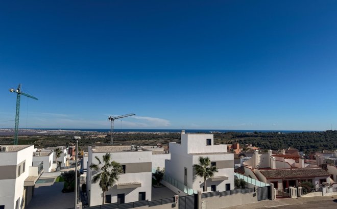 Resale - Villa -
San Miguel de Salinas - Bellavista